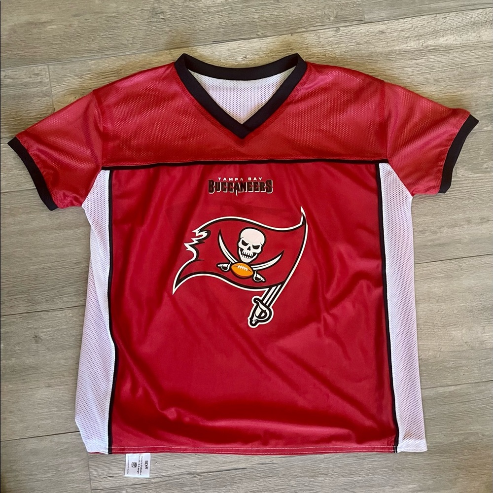 Tampa Bay Buccaneers NFL reversible flag football jersey. Youth XL.